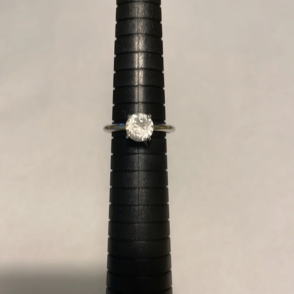 Vintage silver faux diamond cocktail ring size 7